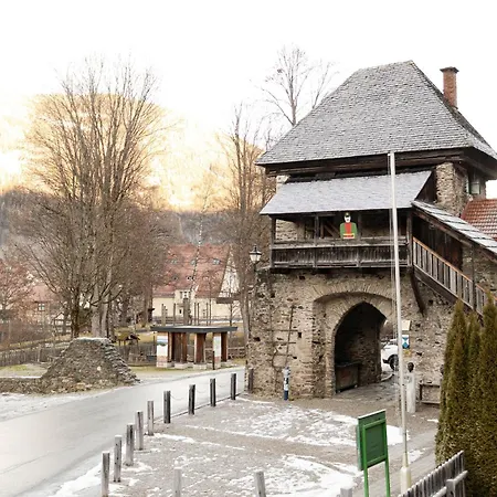 Eichholzer *